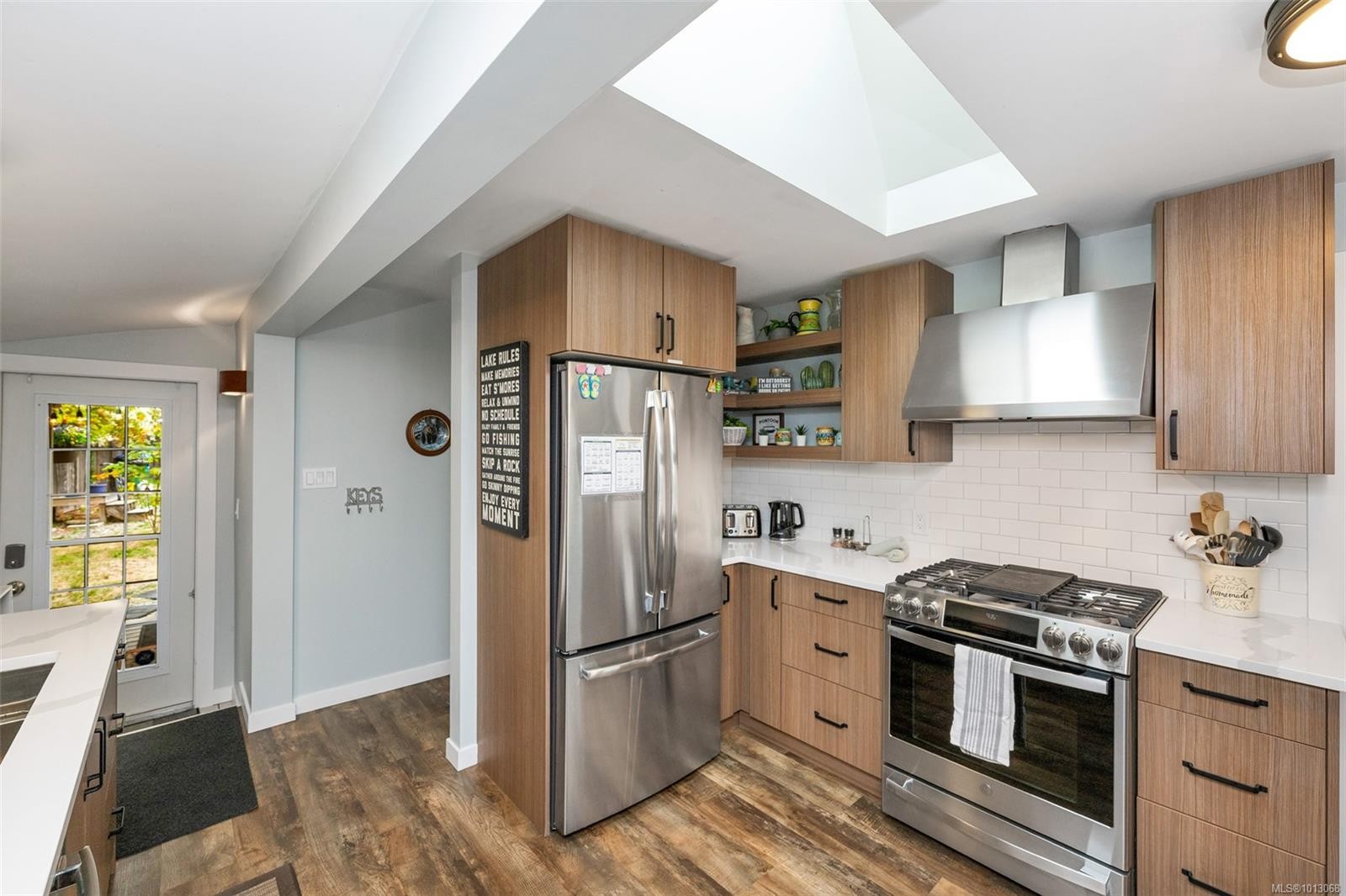 10552 Coon Creek Rd, Youbou, BC