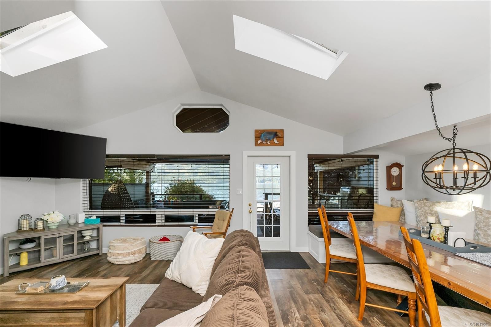 10552 Coon Creek Rd, Youbou, BC