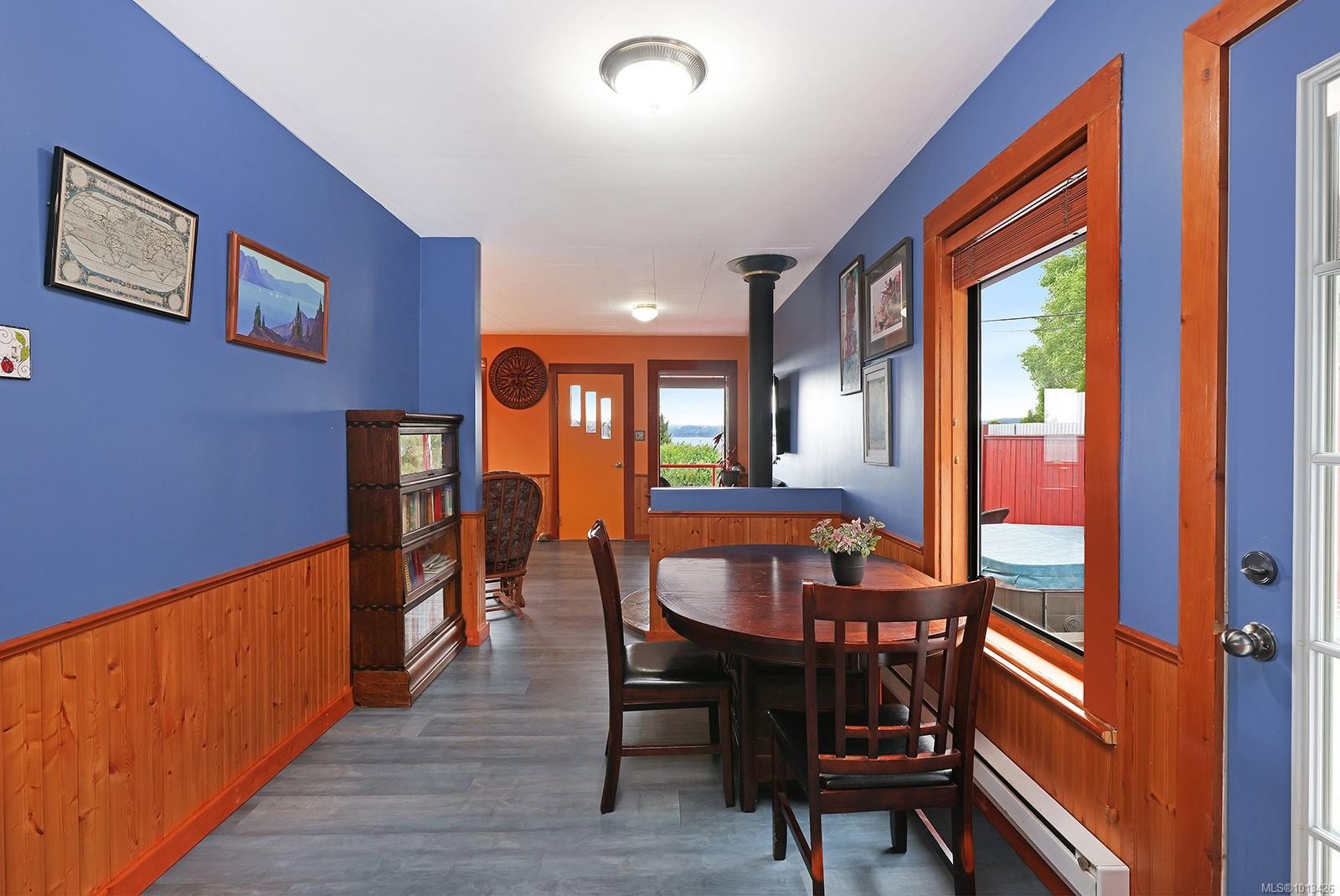 5629 1St St, Union Bay, BC