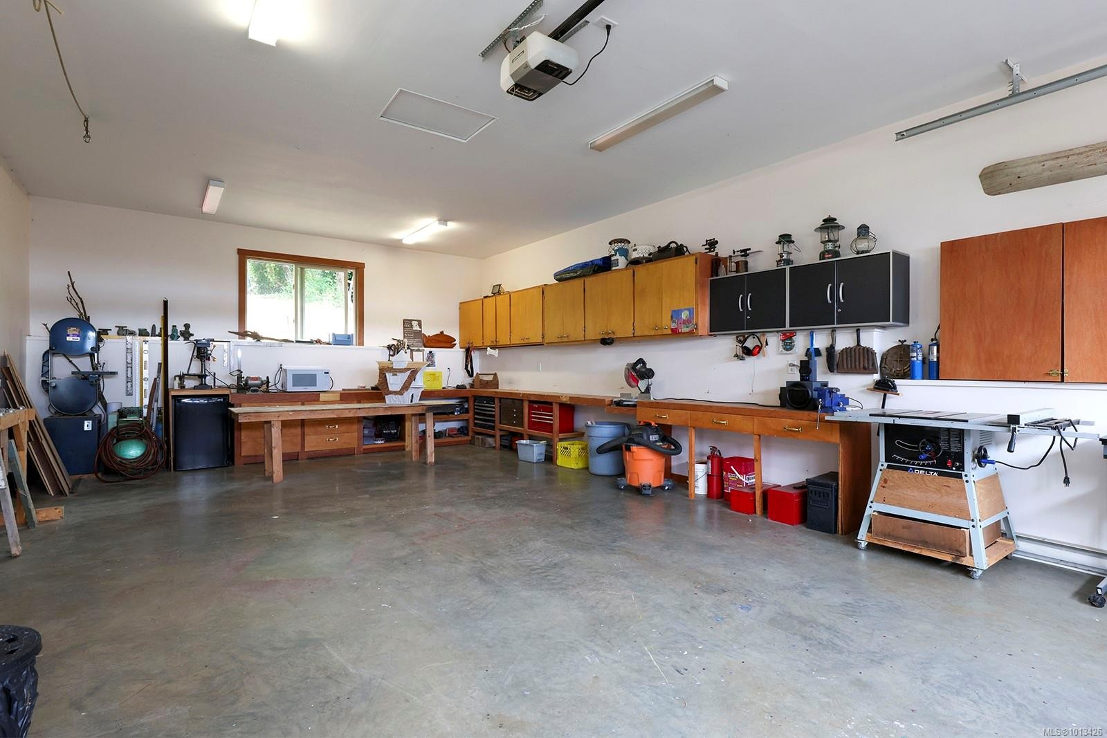 5629 1St St, Union Bay, BC