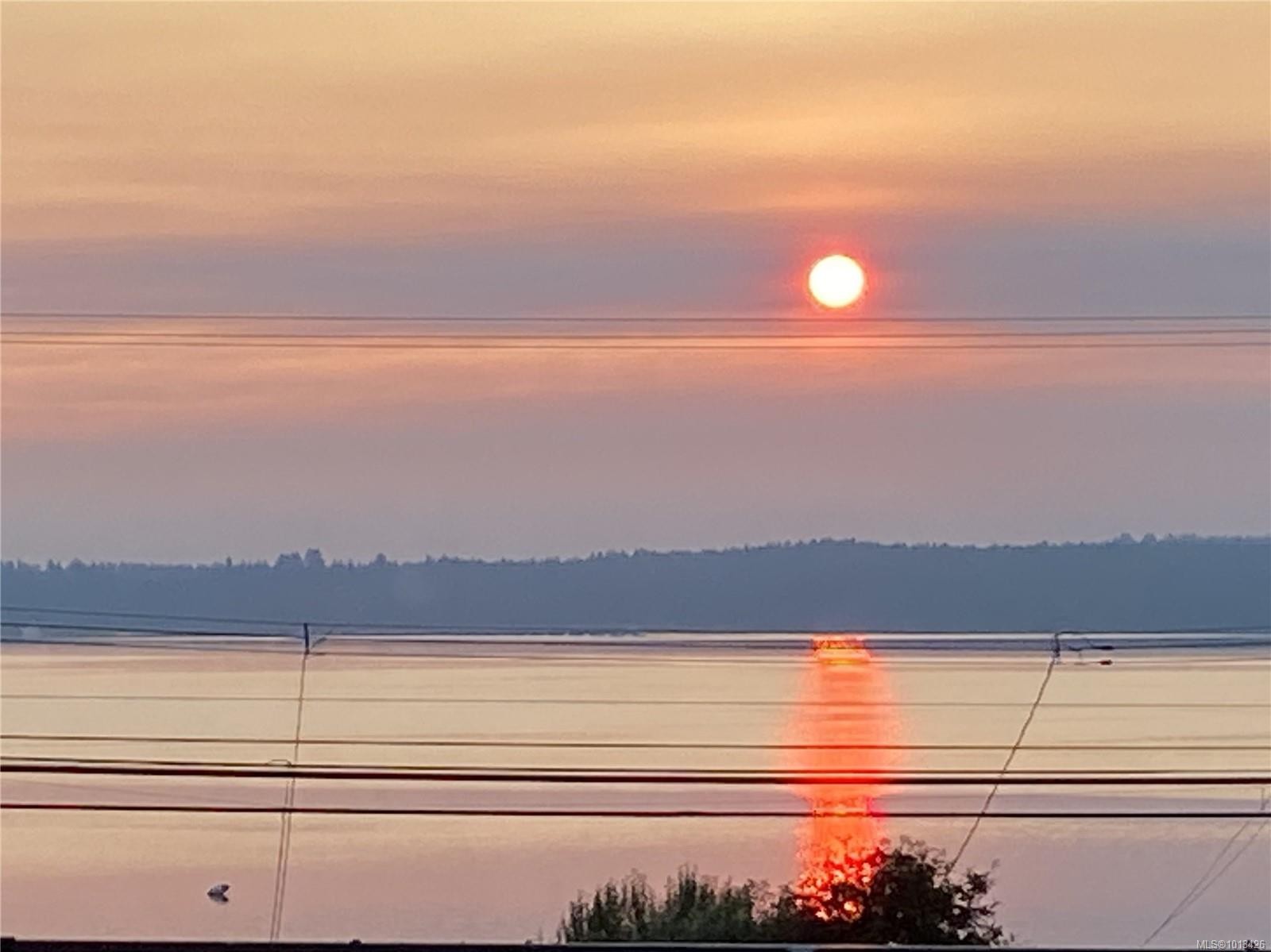 5629 1St St, Union Bay, BC