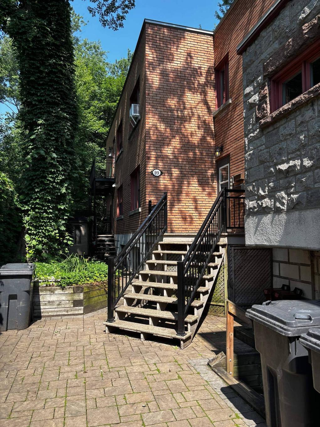 Back facade - 95 - 99 Boul. Gouin E., Montréal (Ahuntsic-Cartierville), QC - Outdoor