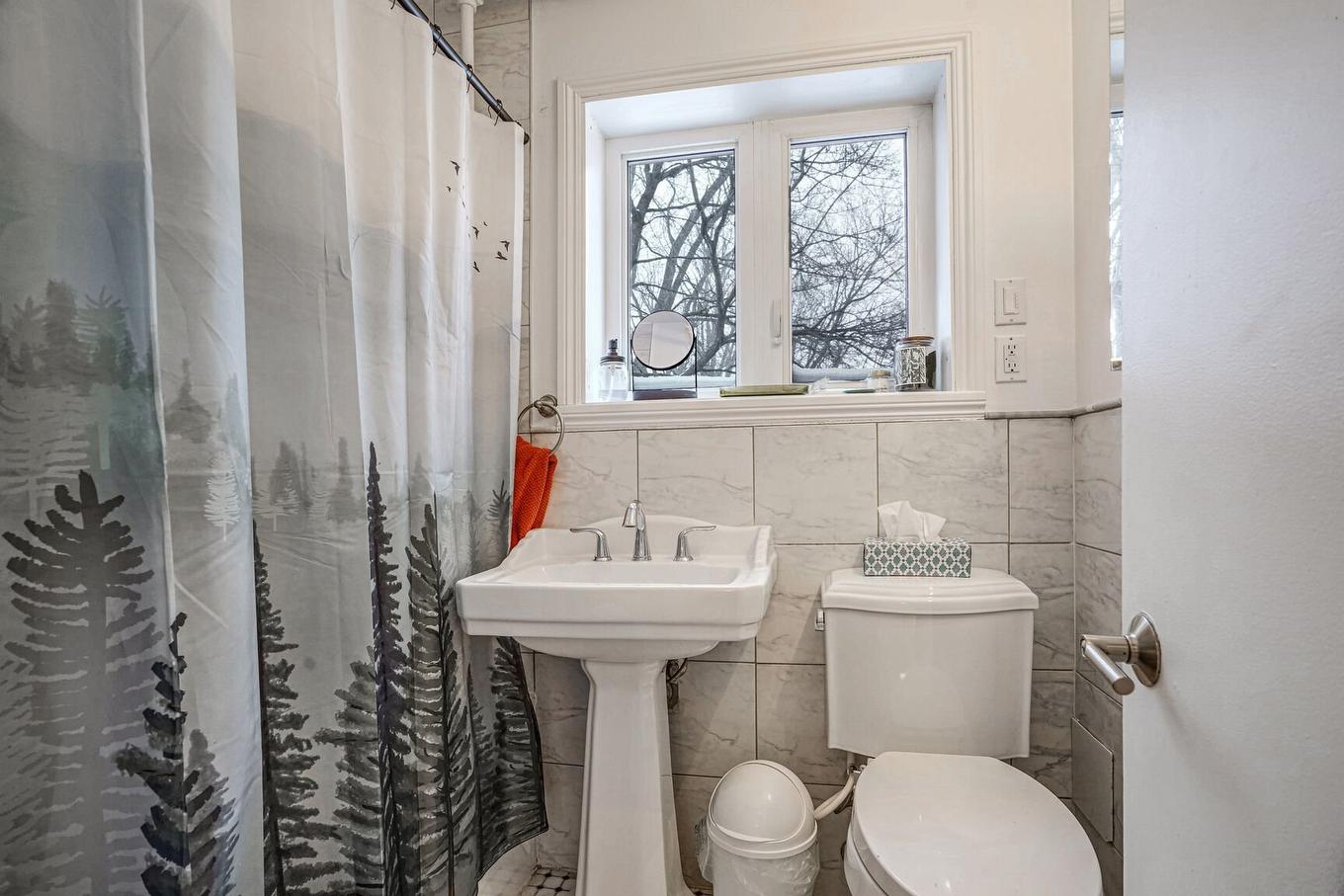 Bathroom - 95 - 99 Boul. Gouin E., Montréal (Ahuntsic-Cartierville), QC - Indoor Photo Showing Bathroom