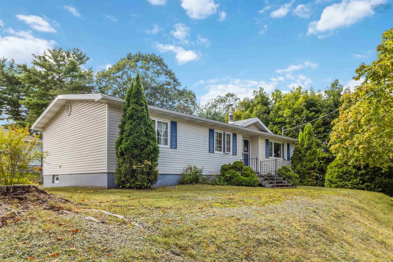 14 Bennett Avenue, Bridgewater, NS