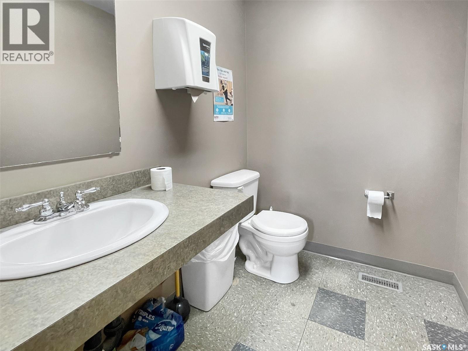 37 5Th Avenue Nw, Swift Current, SK