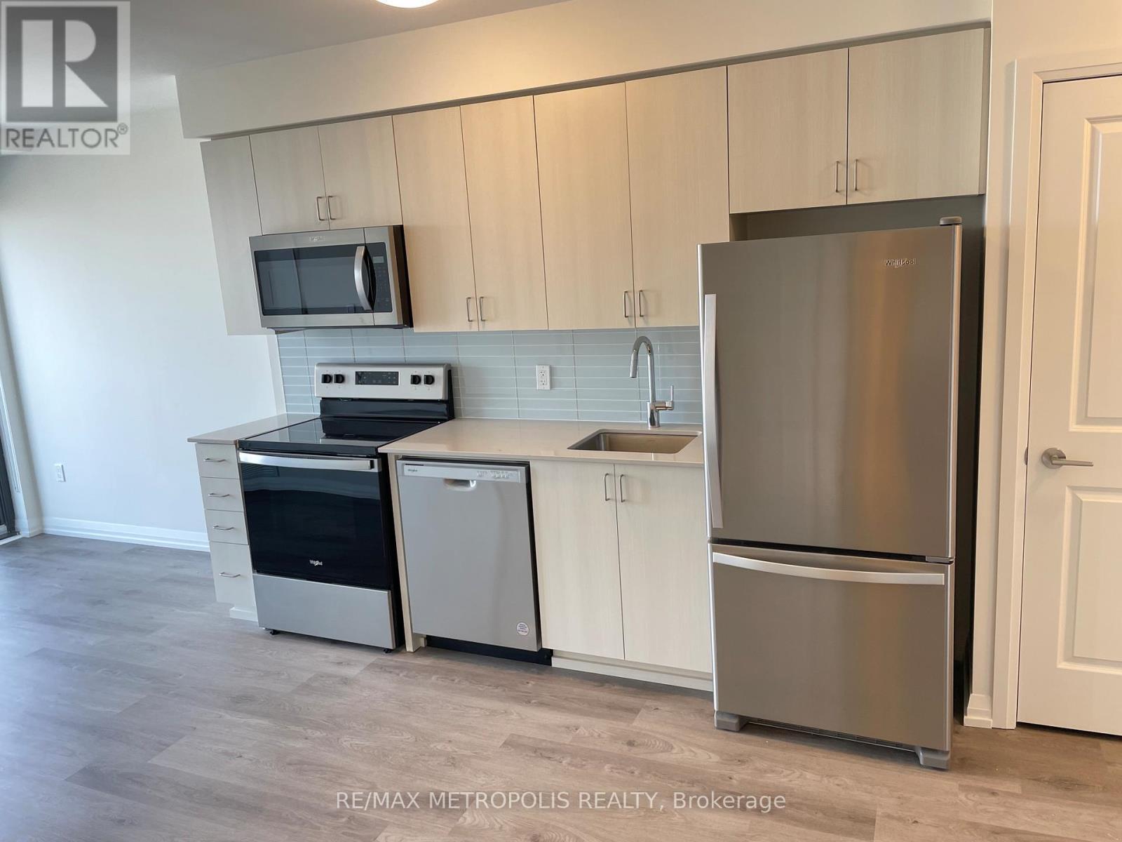 Ph05 - 325 Yorkland Boulevard, Toronto, ON - Indoor Photo Showing Kitchen