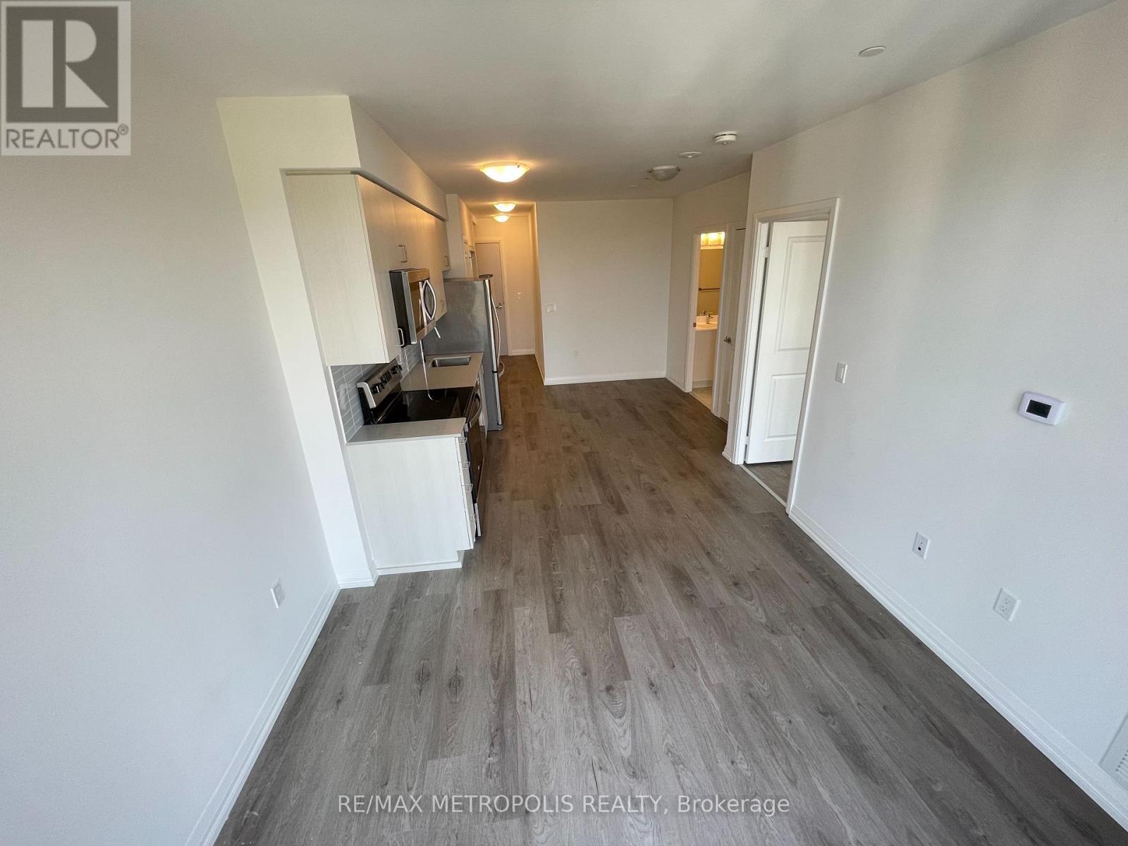 Ph05 - 325 Yorkland Boulevard, Toronto, ON - Indoor Photo Showing Other Room