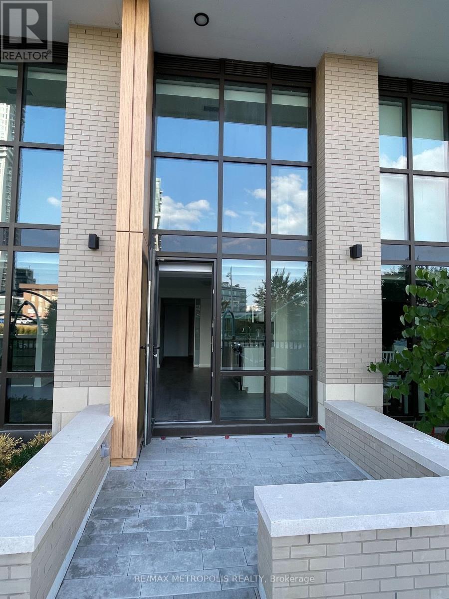 Th02 - 325 Yorkland Boulevard, Toronto, ON - Outdoor With Exterior