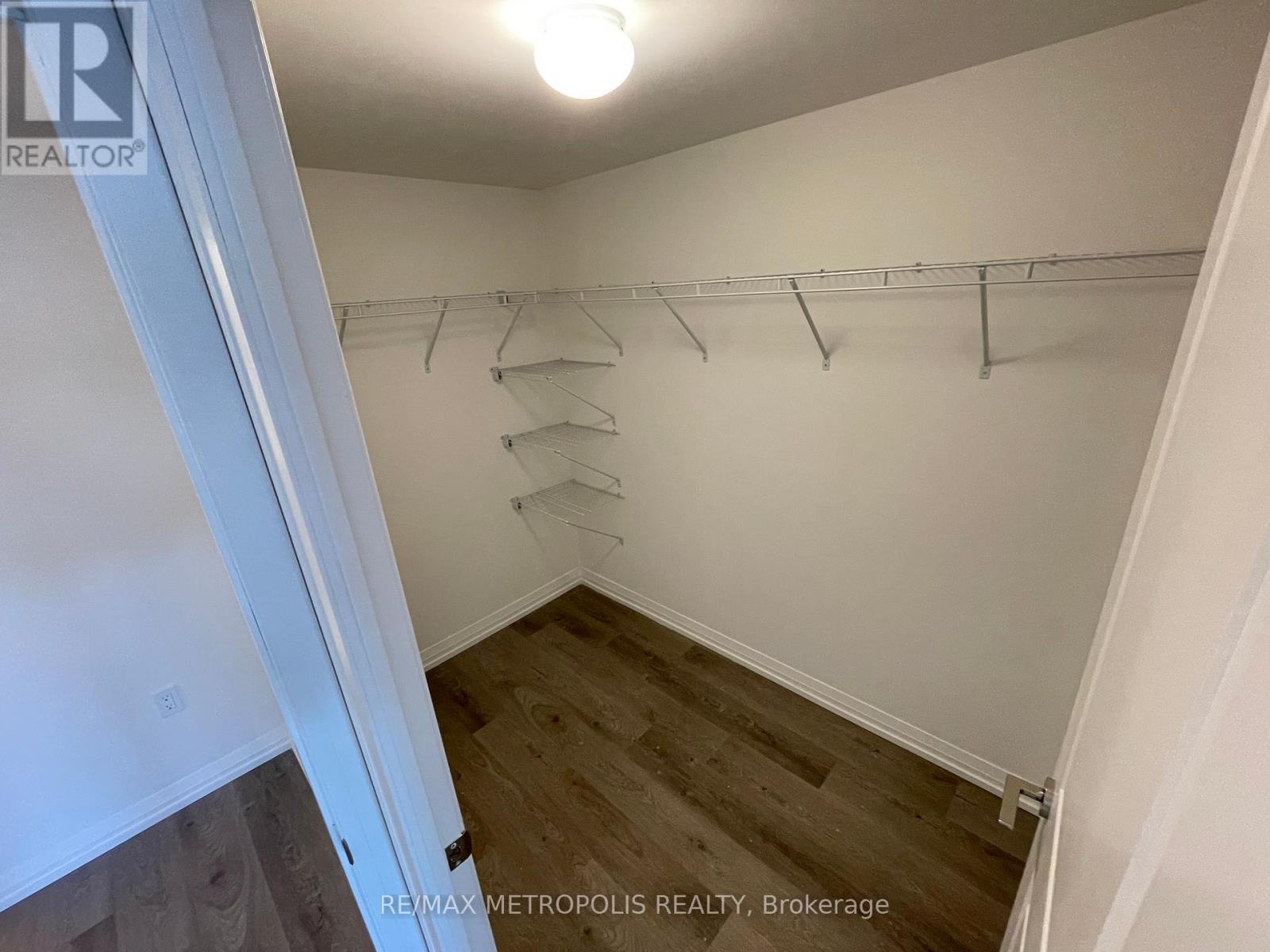 Th02 - 325 Yorkland Boulevard, Toronto, ON - Indoor With Storage