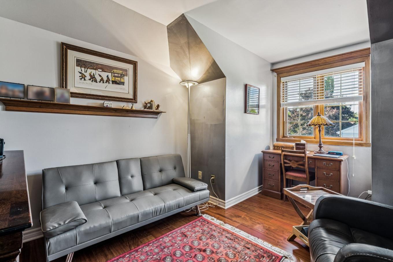 Chambre à coucher - 3125 Rue Cherrier, Montréal (L'Île-Bizard/Sainte-Geneviève), QC - Indoor Photo Showing Living Room