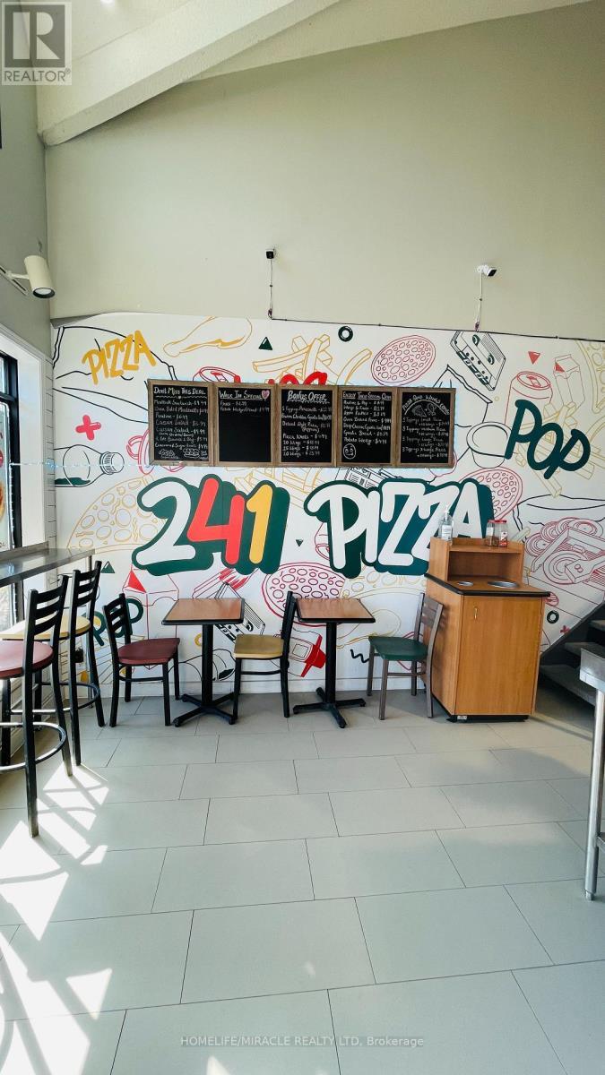 3 - 230-232 Kent Street W, Kawartha Lakes, ON