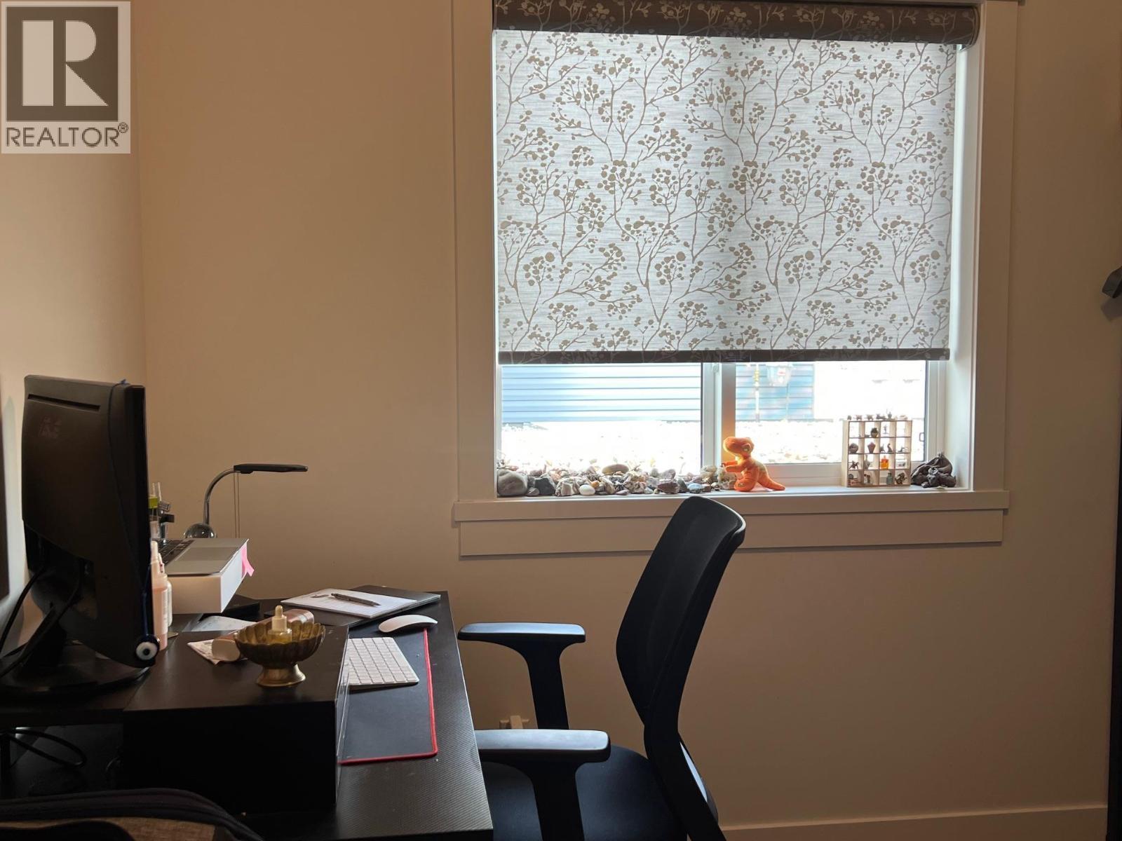 1029 10Th Avenue, Vernon, BC - Indoor Photo Showing Office