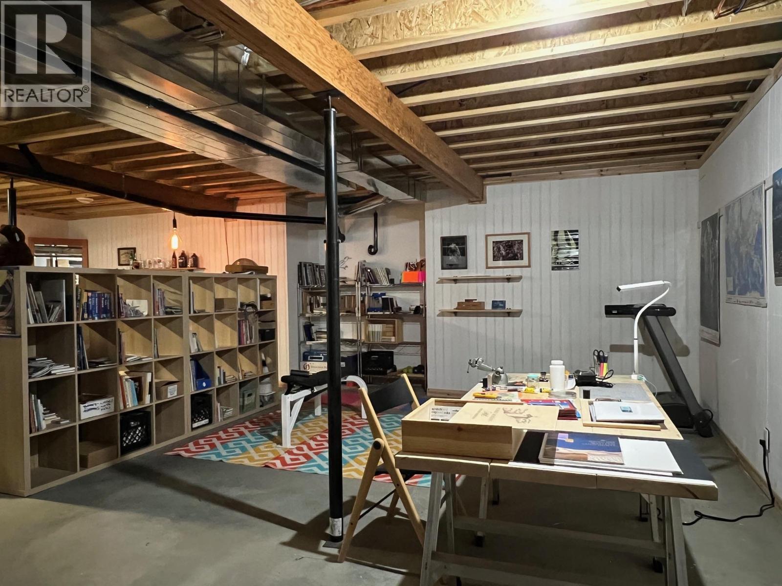 1029 10Th Avenue, Vernon, BC - Indoor Photo Showing Basement