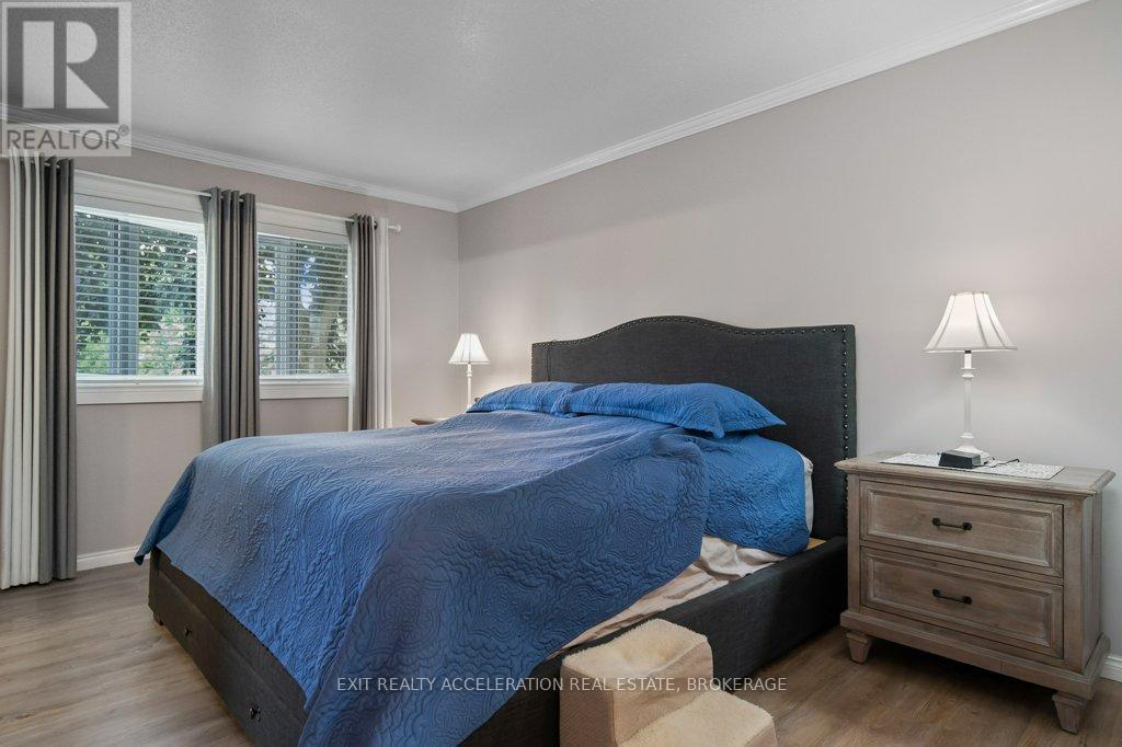 252 Bridge Street W, Greater Napanee (Greater Napanee), ON - Indoor Photo Showing Bedroom