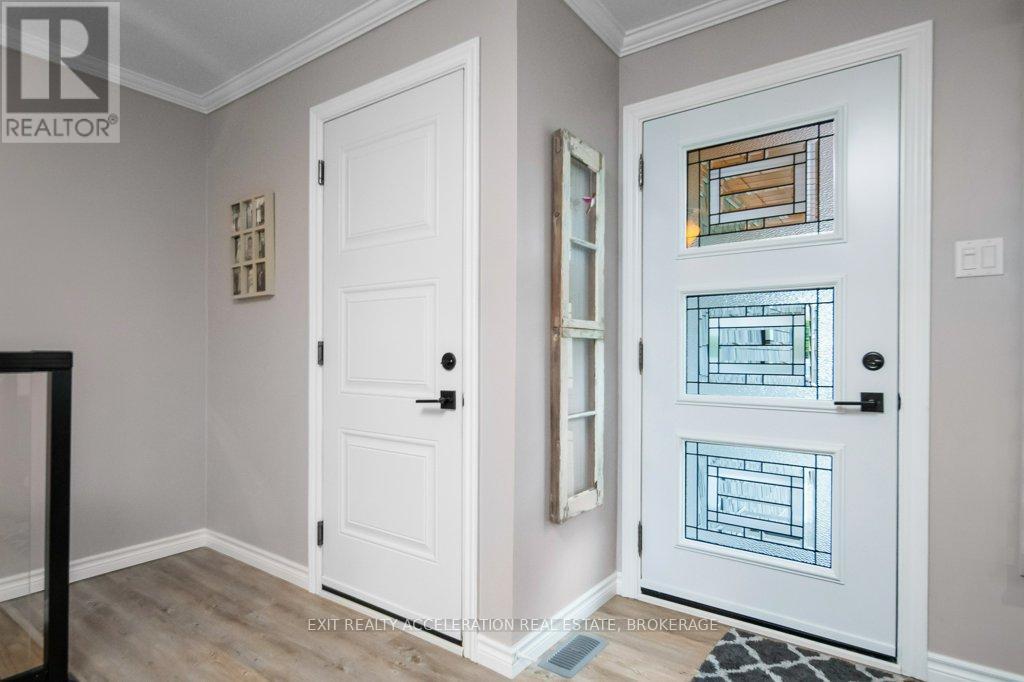 252 Bridge Street W, Greater Napanee (Greater Napanee), ON - Indoor Photo Showing Other Room