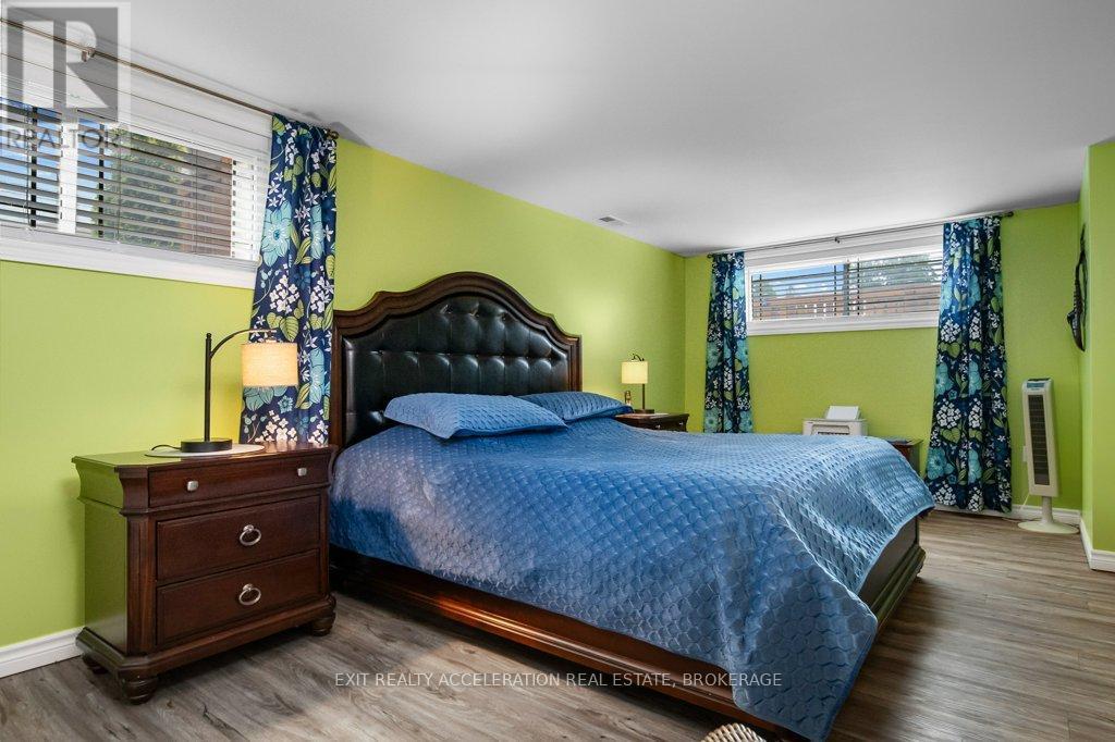 252 Bridge Street W, Greater Napanee (Greater Napanee), ON - Indoor Photo Showing Bedroom