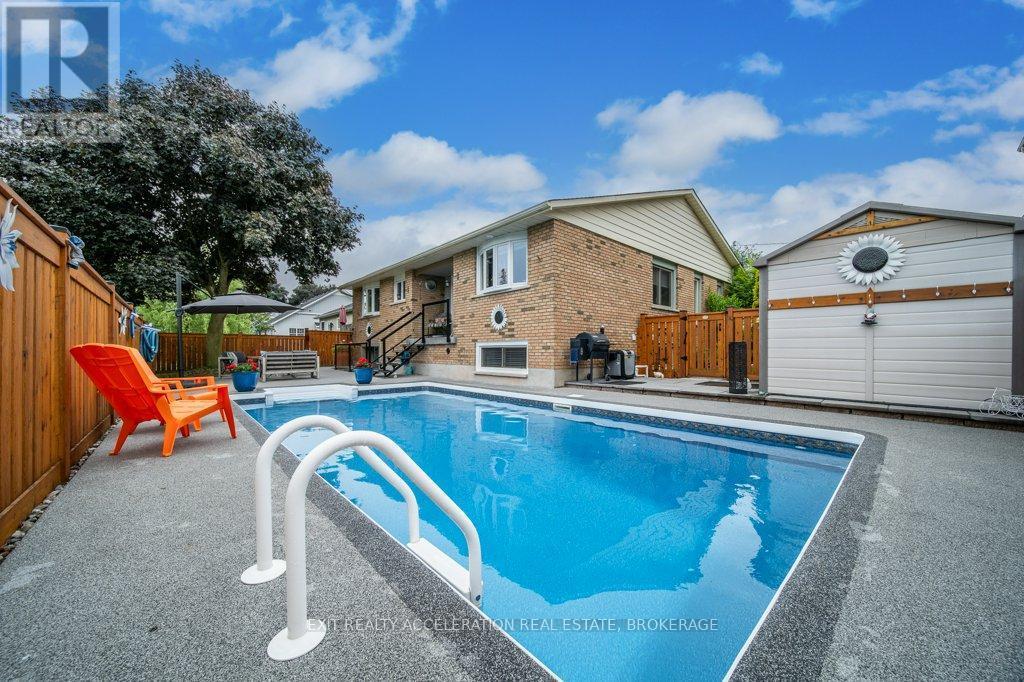 252 Bridge Street W, Greater Napanee (Greater Napanee), ON - Outdoor With In Ground Pool