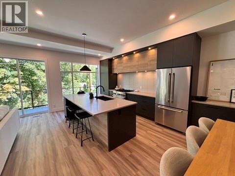 7920 Kidston Road Unit# 9, Coldstream, BC - Indoor Photo Showing Kitchen With Stainless Steel Kitchen