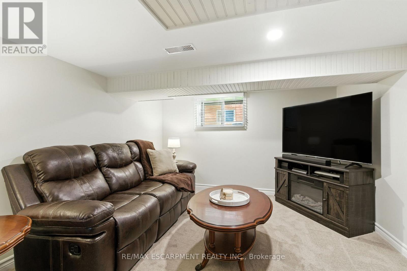 Basement - 908 Highway 8, Hamilton, ON - Indoor Photo Showing Living Room