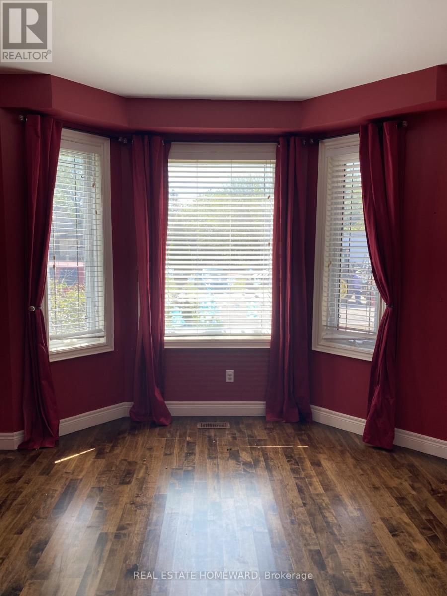 7400 Islington Avenue, Vaughan, ON - Indoor Photo Showing Other Room