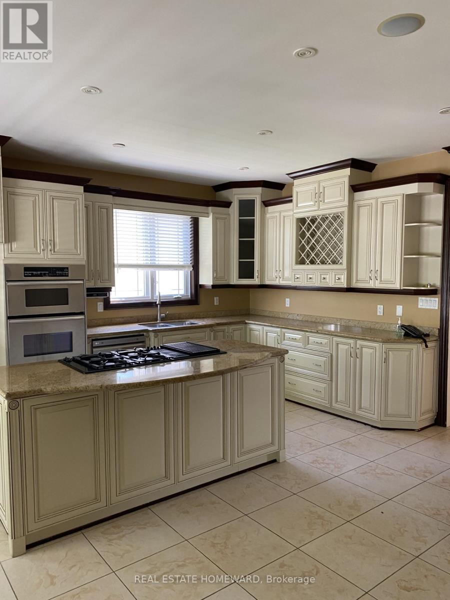 7400 Islington Avenue, Vaughan, ON - Indoor Photo Showing Kitchen With Double Sink
