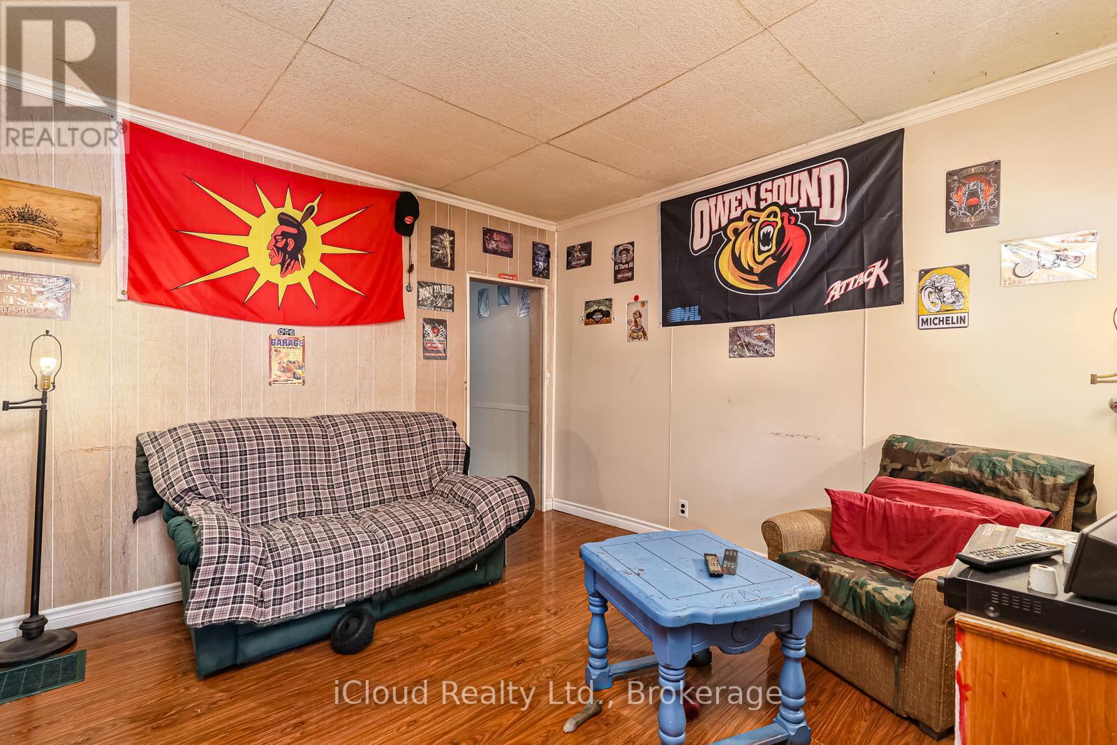 1085 3Rd A Avenue E, Owen Sound, ON - Indoor