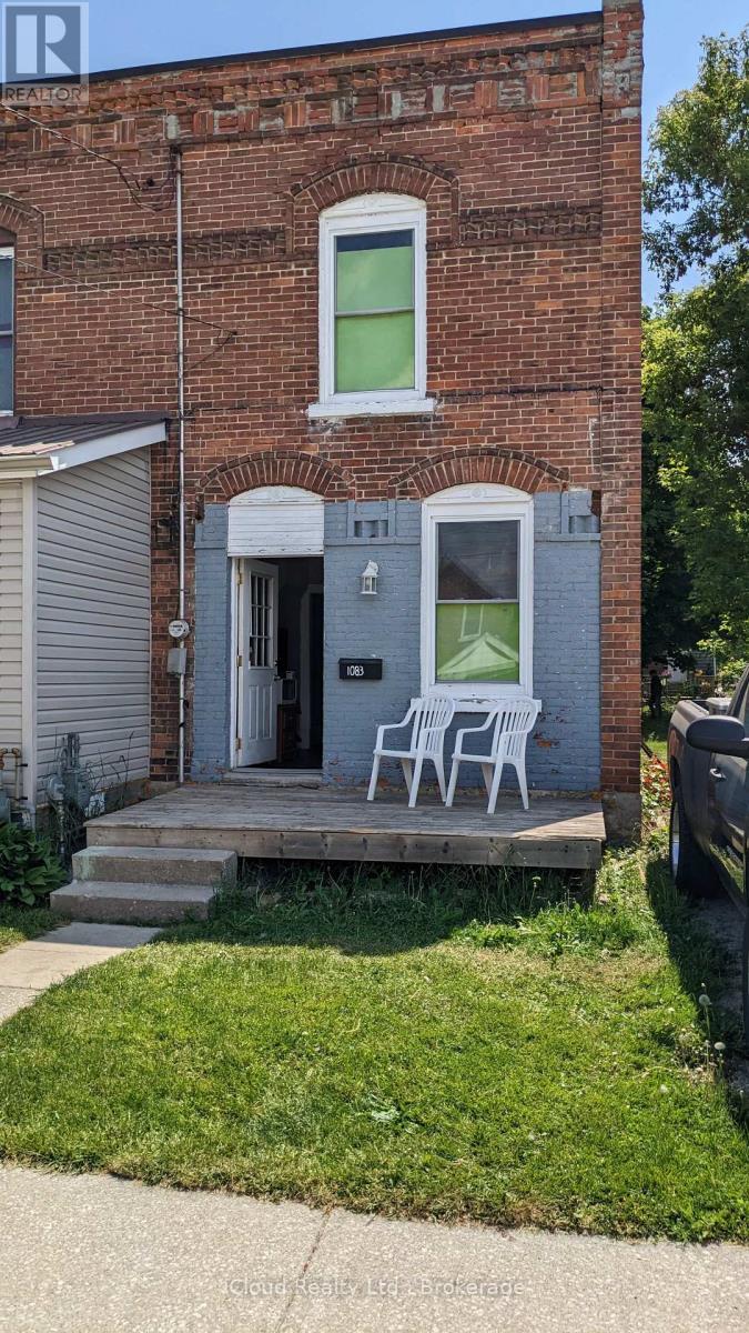 1083 3Rd A Avenue E, Owen Sound, ON - Outdoor