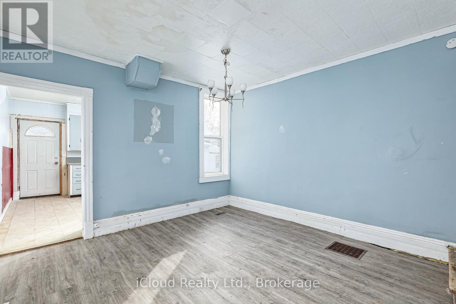 1083 3Rd A Avenue E, Owen Sound, ON - Indoor Photo Showing Other Room