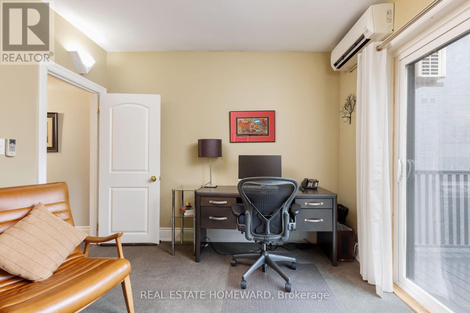 6 Main Street, Toronto, ON - Indoor