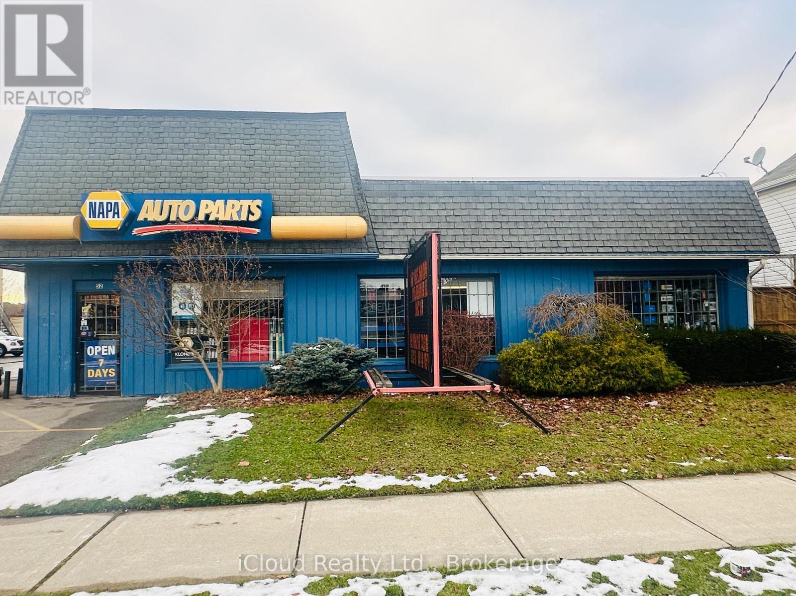 52 Moore Street, St. Thomas, ON