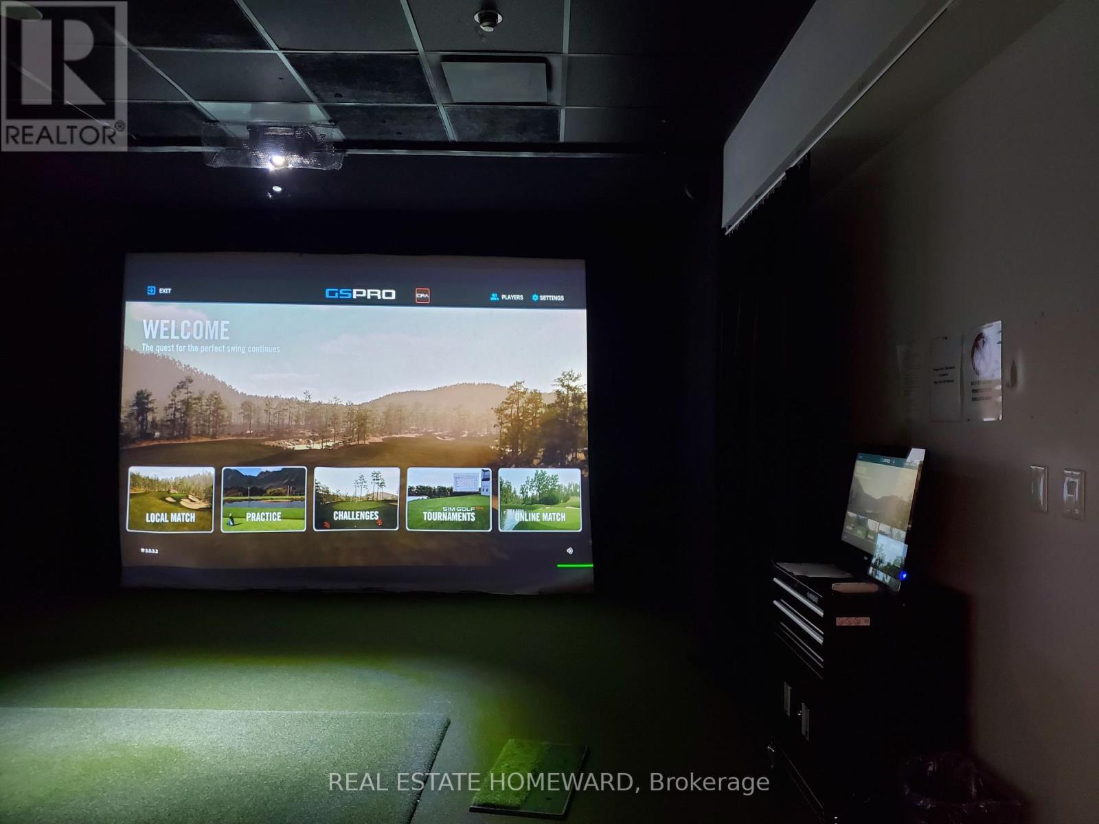 Golf simulator - Ph2 - 10 Queens Quay W, Toronto, ON -