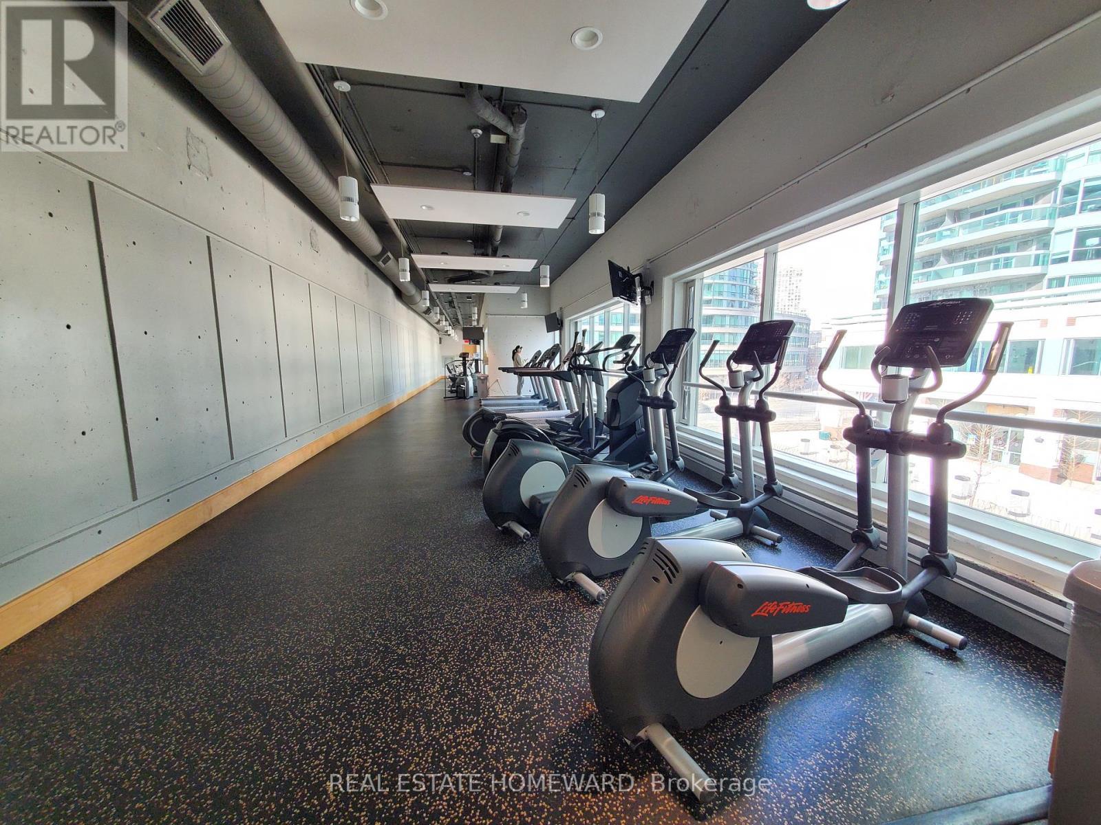 Cardio equipment - Ph2 - 10 Queens Quay W, Toronto, ON - Indoor Photo Showing Gym Room