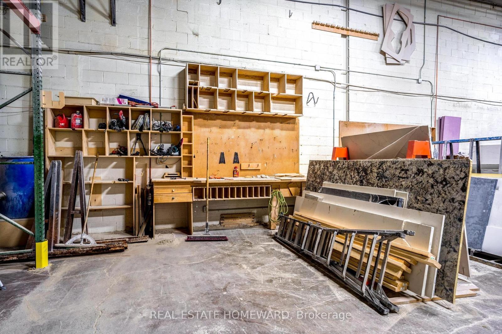 Unit 3 - 170 Bovaird Drive W, Brampton, ON