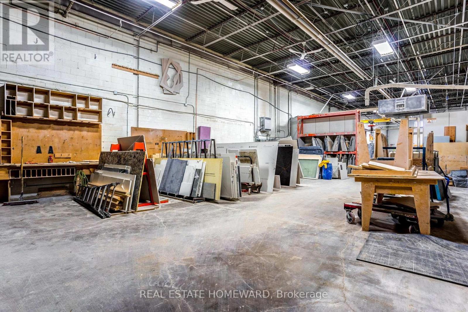 Unit 3 - 170 Bovaird Drive W, Brampton, ON