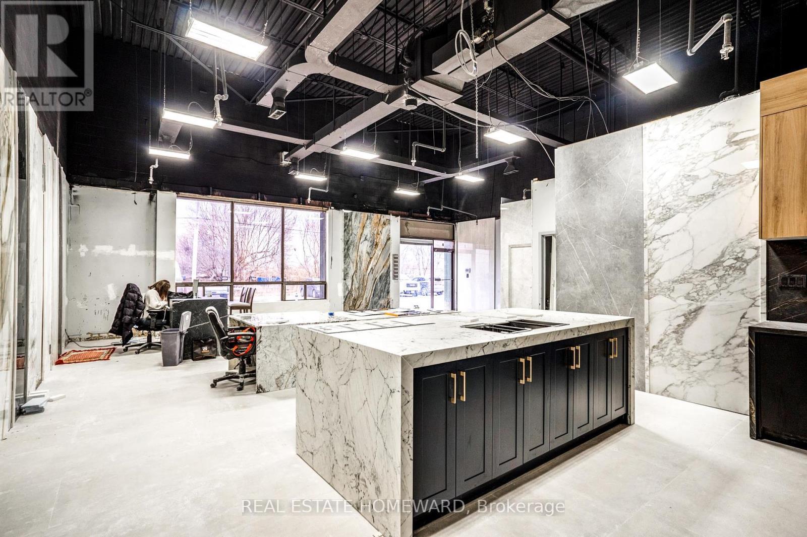 Unit 3 - 170 Bovaird Drive W, Brampton, ON