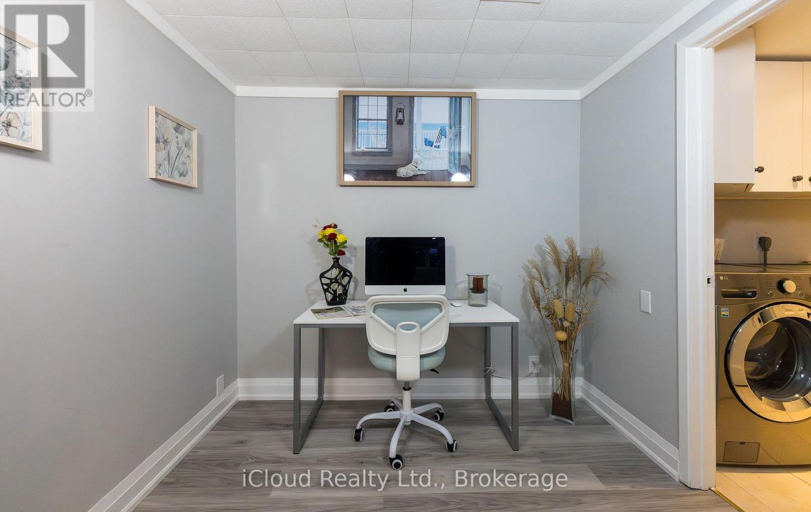 2183 Sandringham Drive, Burlington, ON - Outdoor