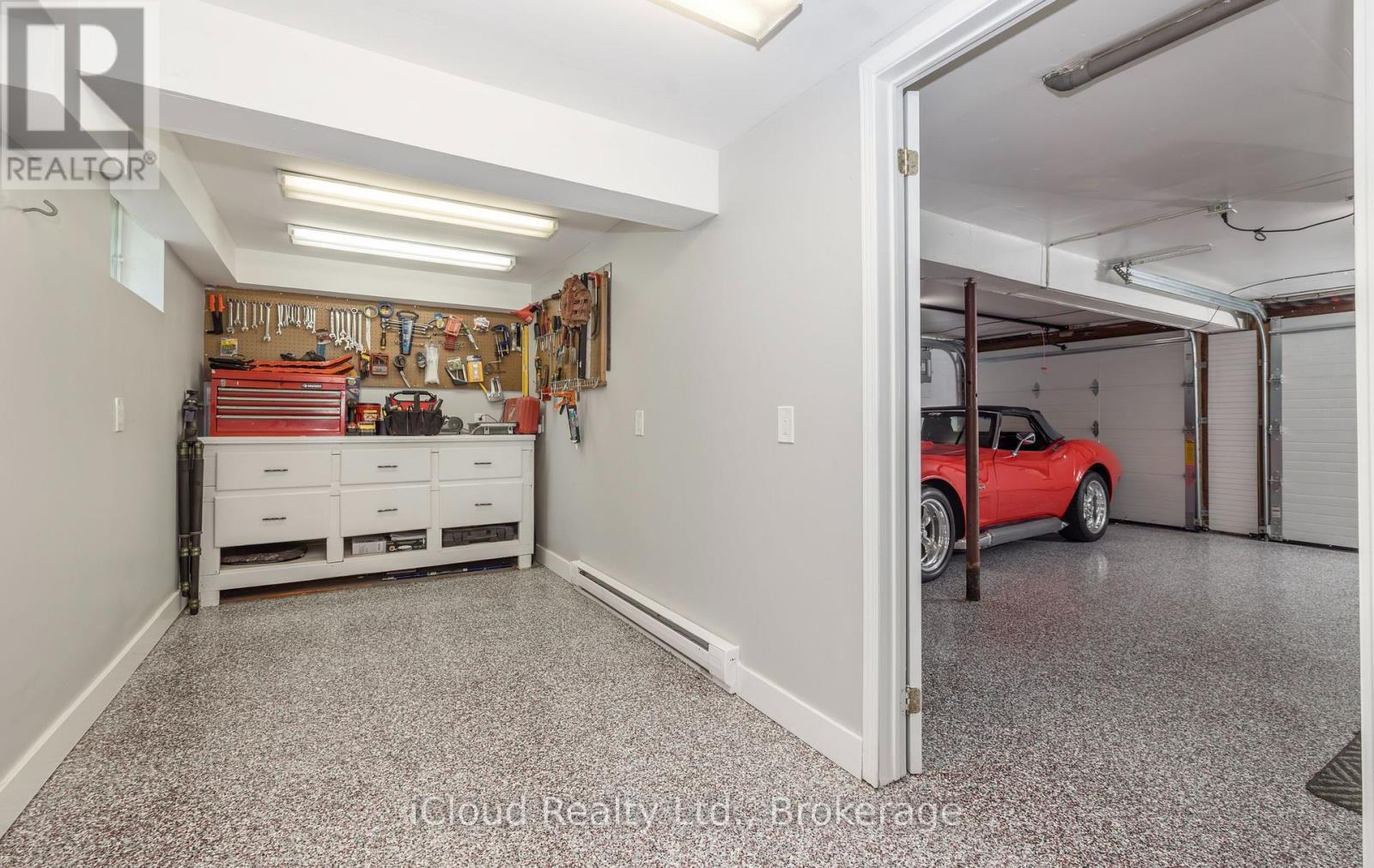 2183 Sandringham Drive, Burlington, ON - Outdoor With Deck Patio Veranda