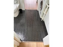 bath room tile detail -