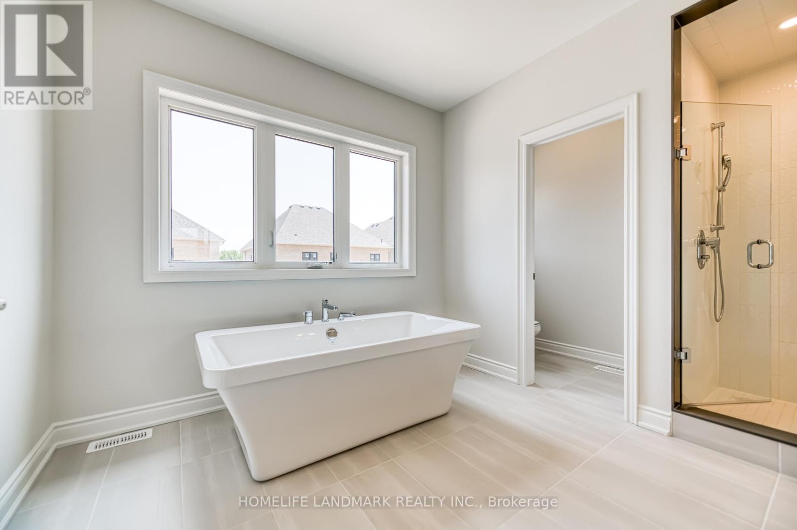 160 Winthrop Crescent, Vaughan, ON - Indoor Photo Showing Bathroom