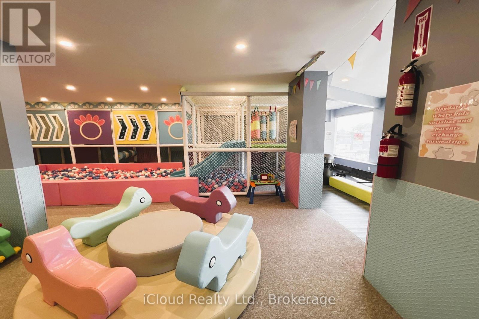 105 Holland Street E, Bradford West Gwillimbury, ON