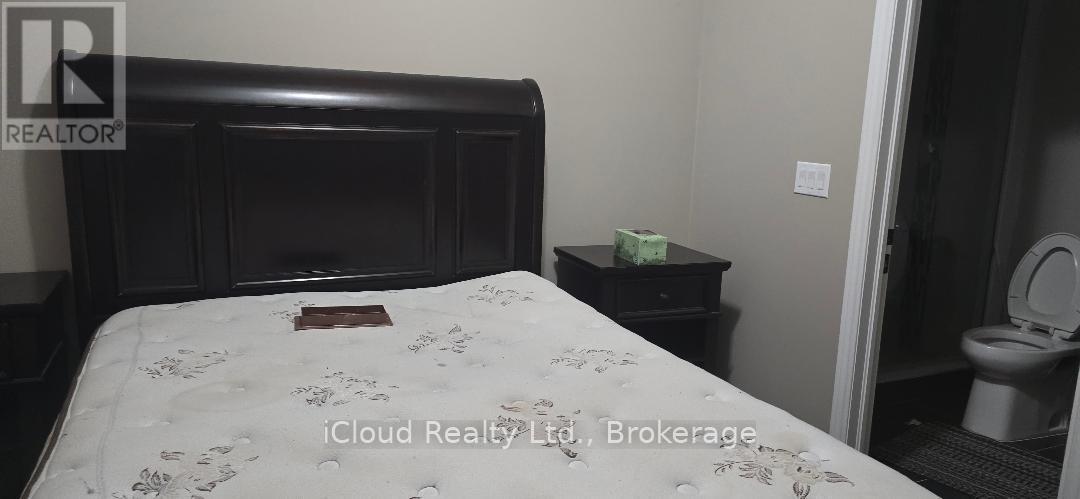 89 King High Avenue, Toronto, ON - Indoor Photo Showing Bedroom