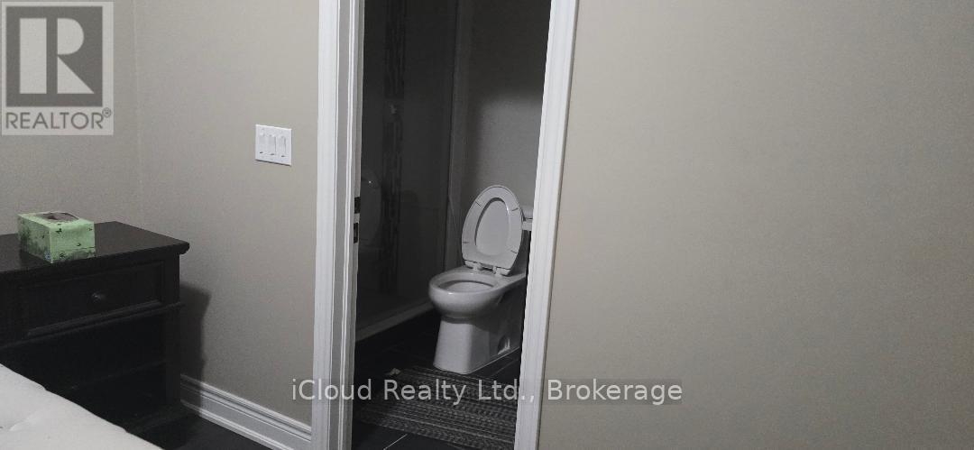 89 King High Avenue, Toronto, ON - Indoor