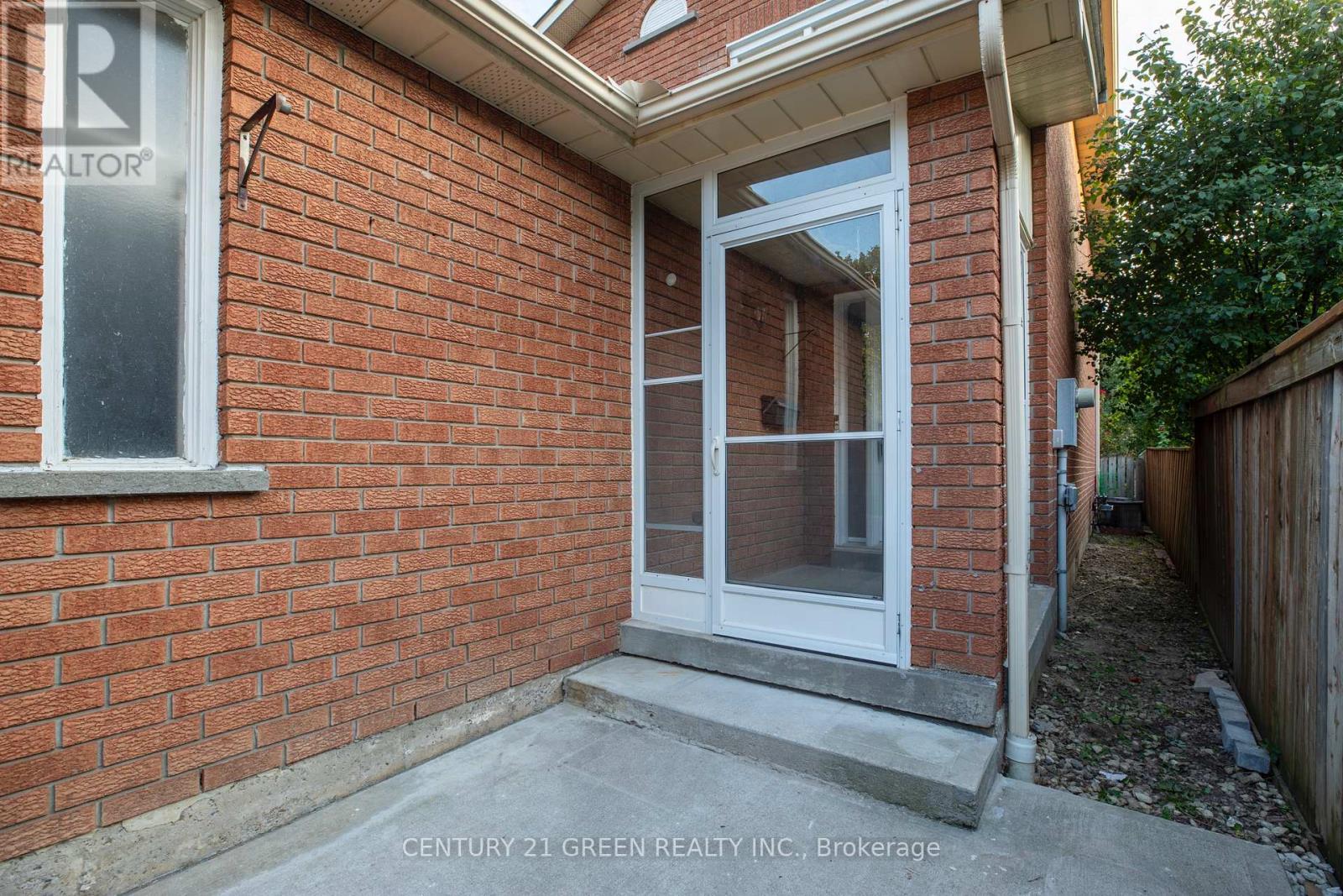 3012 Olympus Mews, Mississauga, ON - Outdoor With Exterior