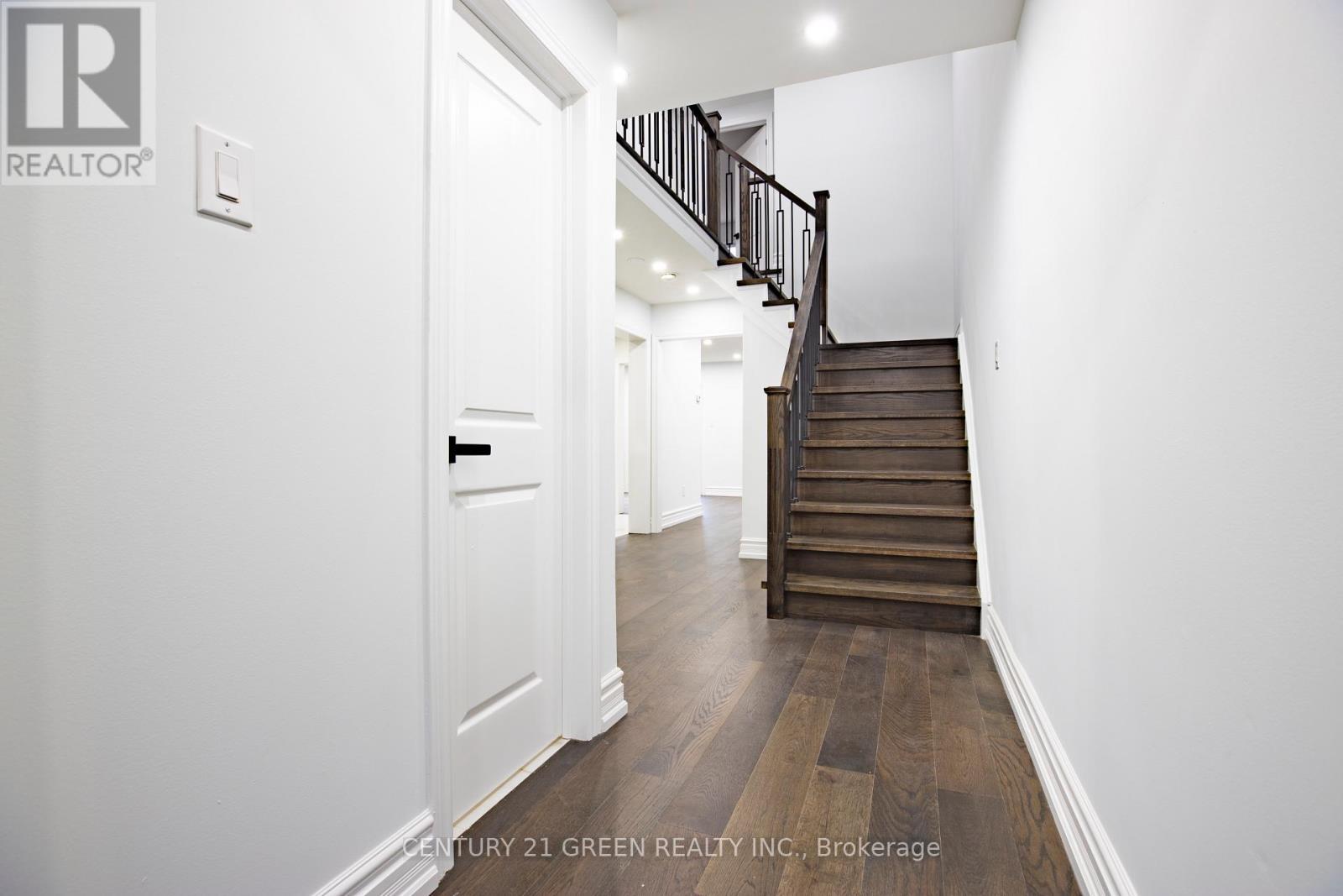 3012 Olympus Mews, Mississauga, ON - Indoor Photo Showing Other Room