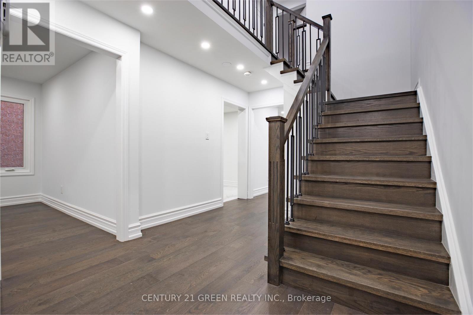 3012 Olympus Mews, Mississauga, ON - Indoor Photo Showing Other Room