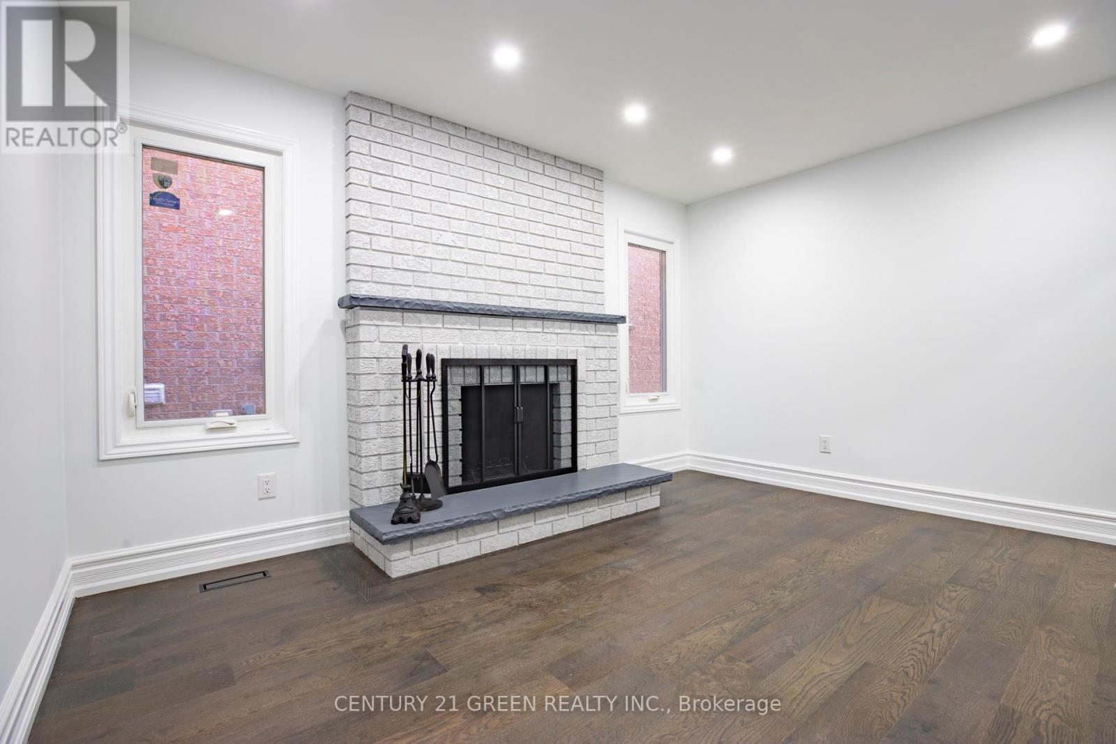 3012 Olympus Mews, Mississauga, ON - Indoor With Fireplace