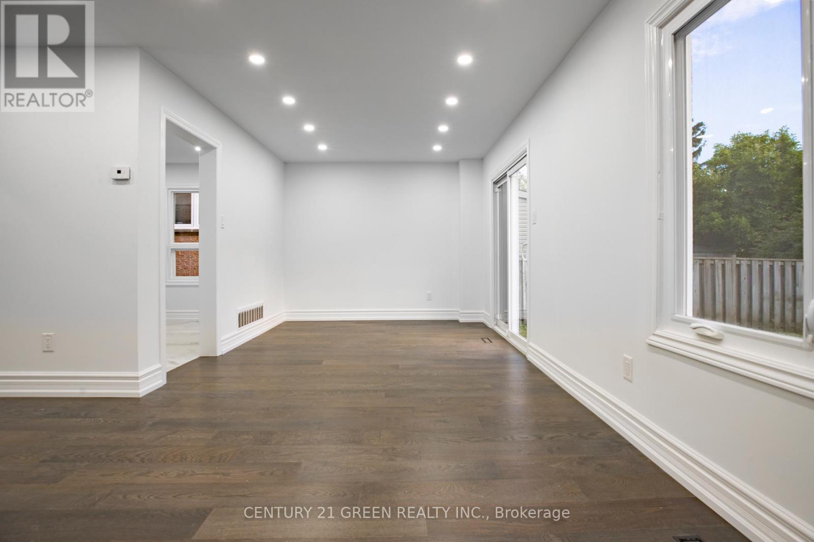 3012 Olympus Mews, Mississauga, ON - Indoor Photo Showing Other Room