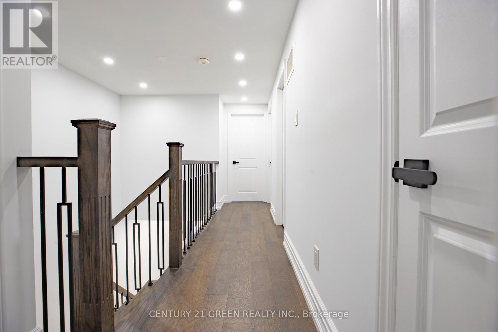 3012 Olympus Mews, Mississauga, ON - Indoor Photo Showing Other Room