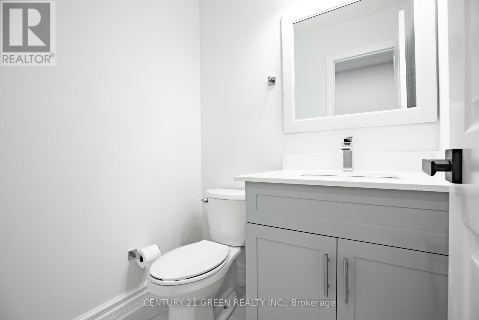 3012 Olympus Mews, Mississauga, ON - Indoor Photo Showing Bathroom