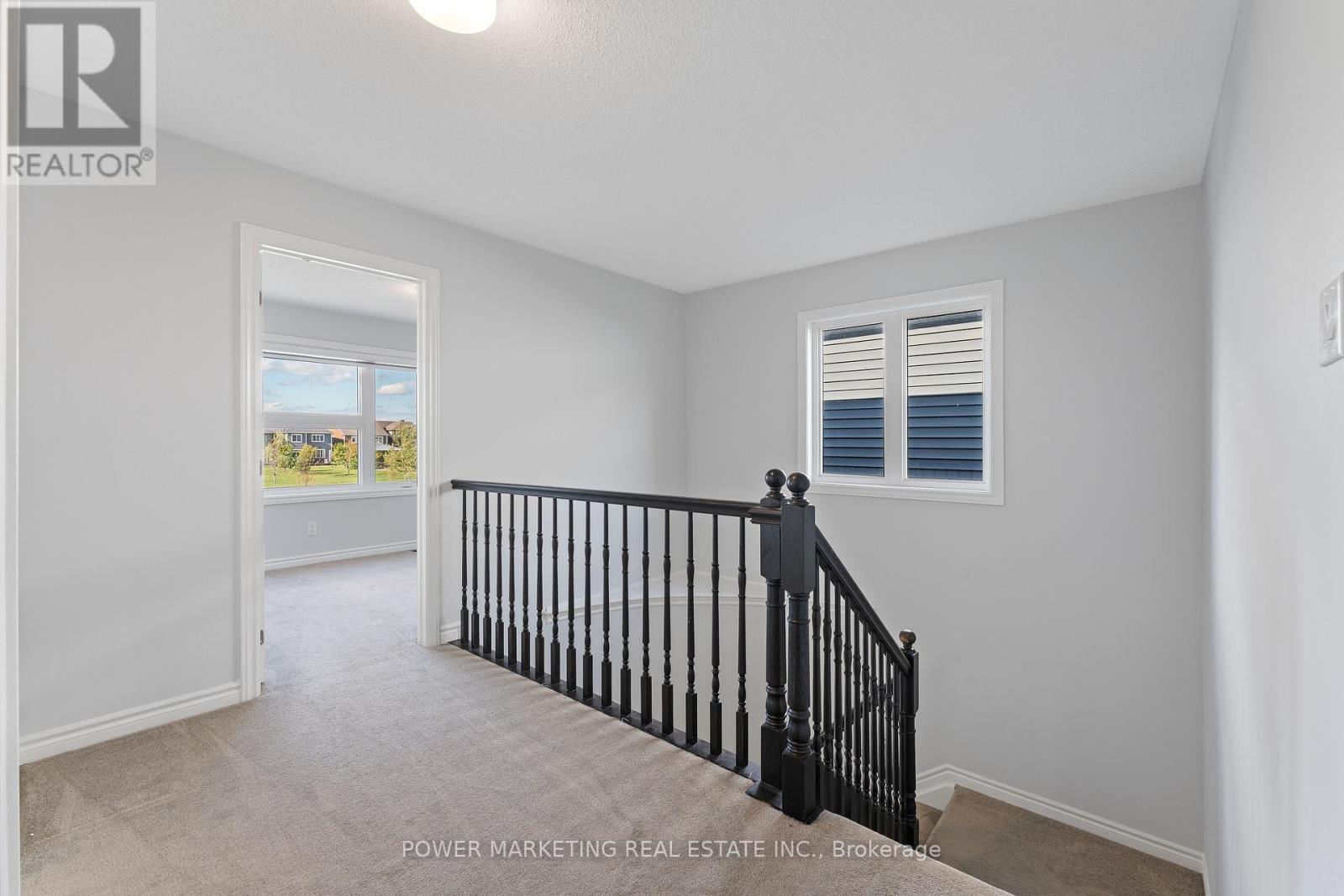 815 Henslows Circle, Ottawa, ON - Indoor Photo Showing Other Room